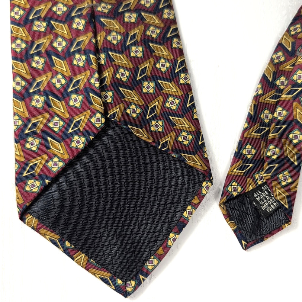 Christian Dior Monsieur Vintage Diamond Geometric 100% Silk USA Tie 58X3.75 - Picture 5 of 7